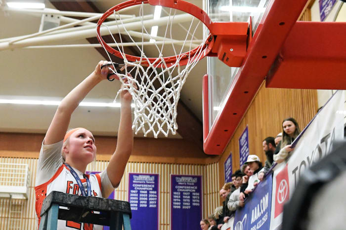 a Silverton Crater 5A Oregon girls basketball final 2024 Leon Neuschwander 93